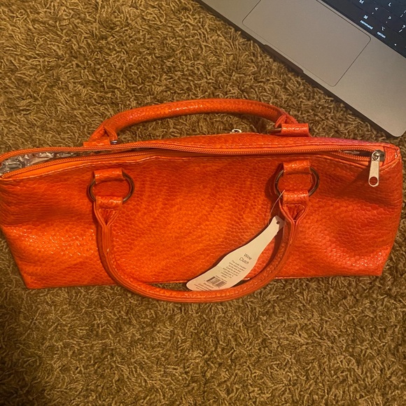 Amazon Handbags - Wine clutch